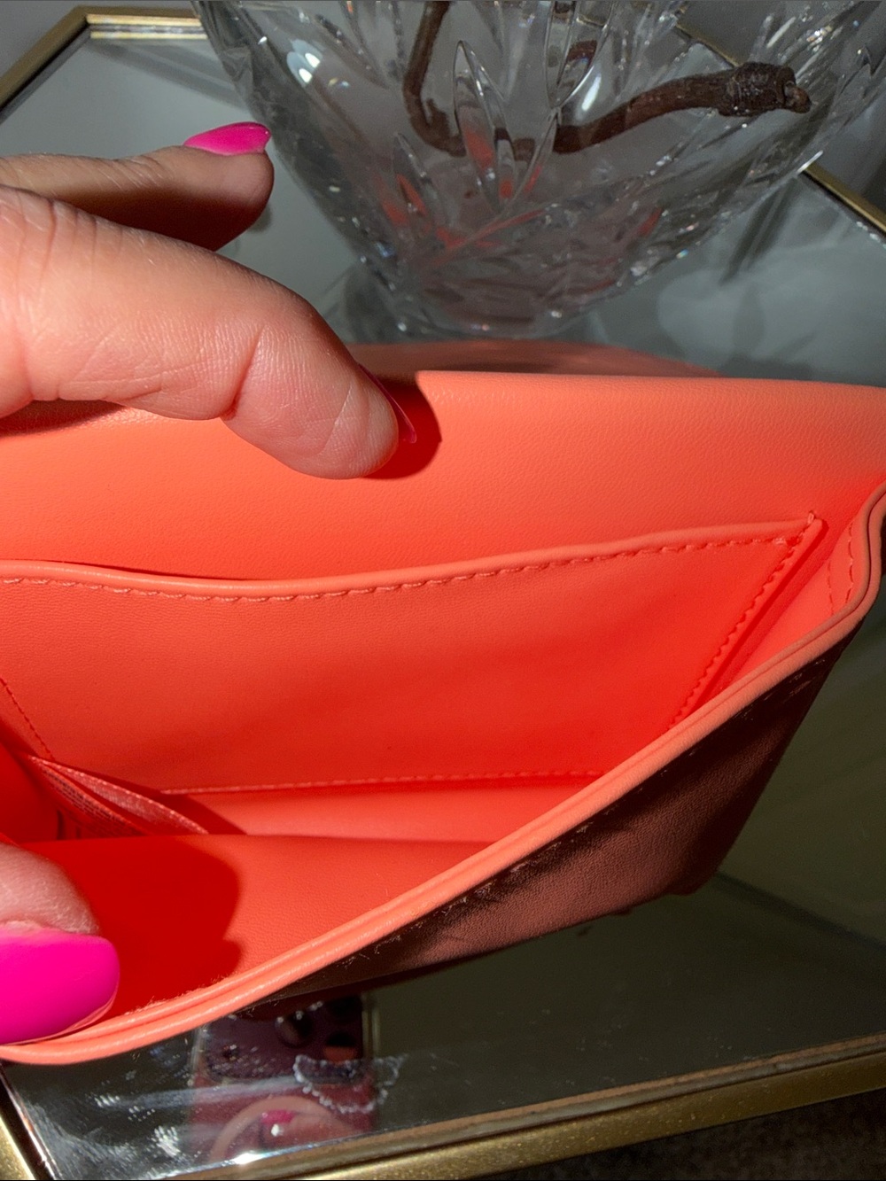 CHANEL Beauté Coral-Orange Travel Makeup Case - Picture 5 of 7